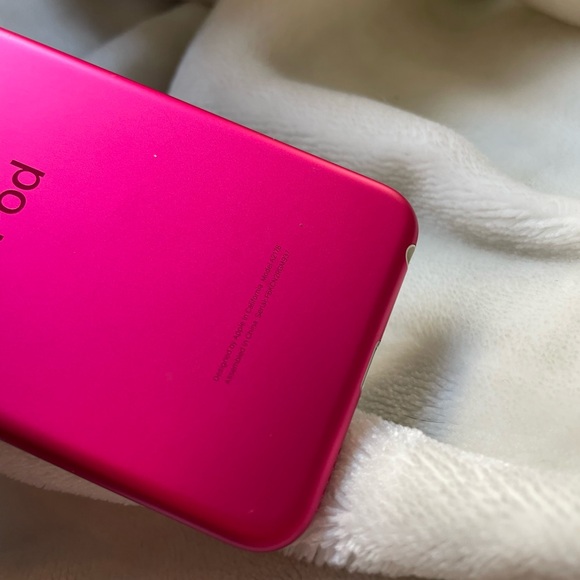 iPod touch 7th generation 32GB - Picture 2 of 5